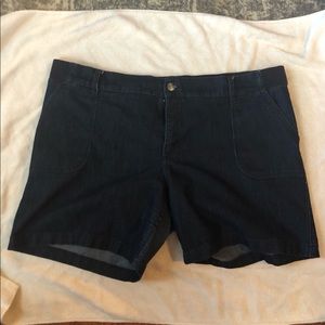 Denim mid rise shorts